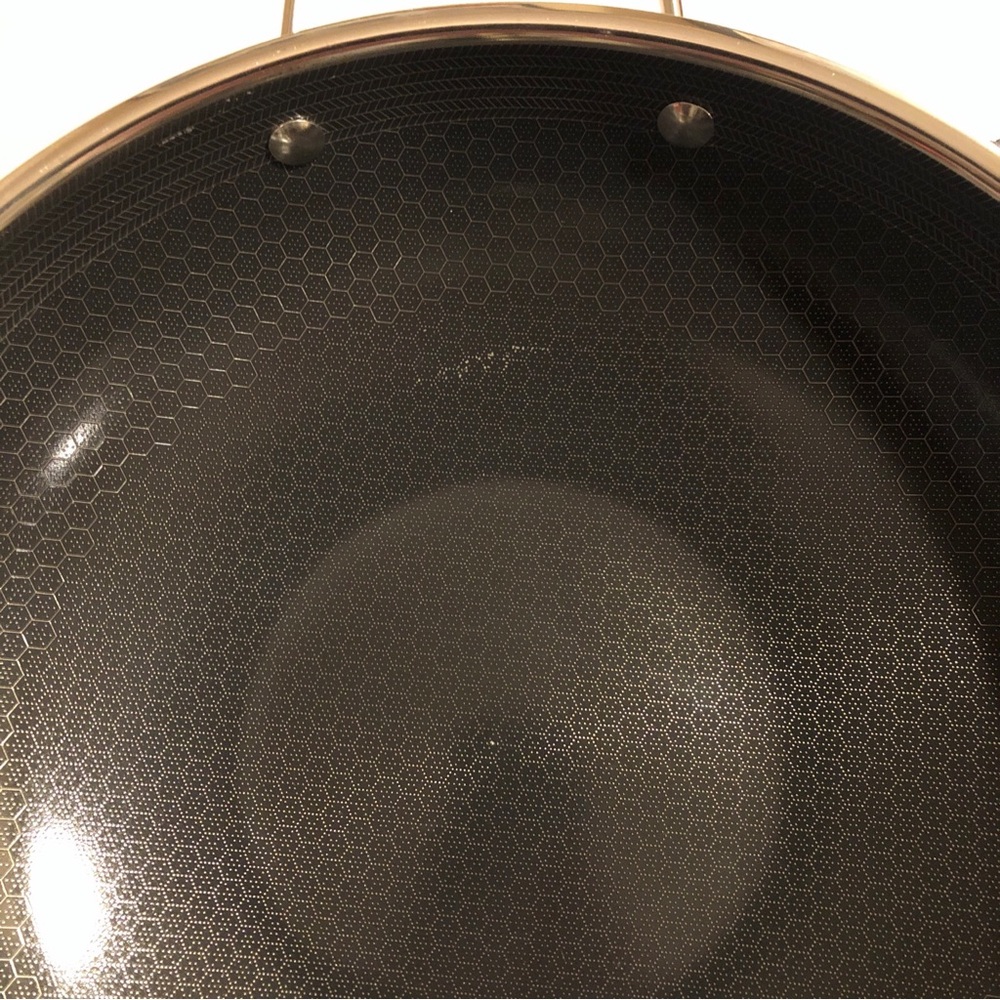 HexClad 12-Inch Wok Hybrid Nonstick Cookware Stay Cool Handle - Picture 4 of 16